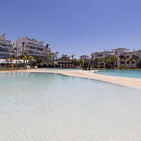 Apartment Brand New, Elegant Three Bed